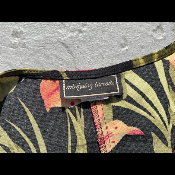 Intriguing Threads size 12 Tank top sleeveless bla - Picture 4 of 5